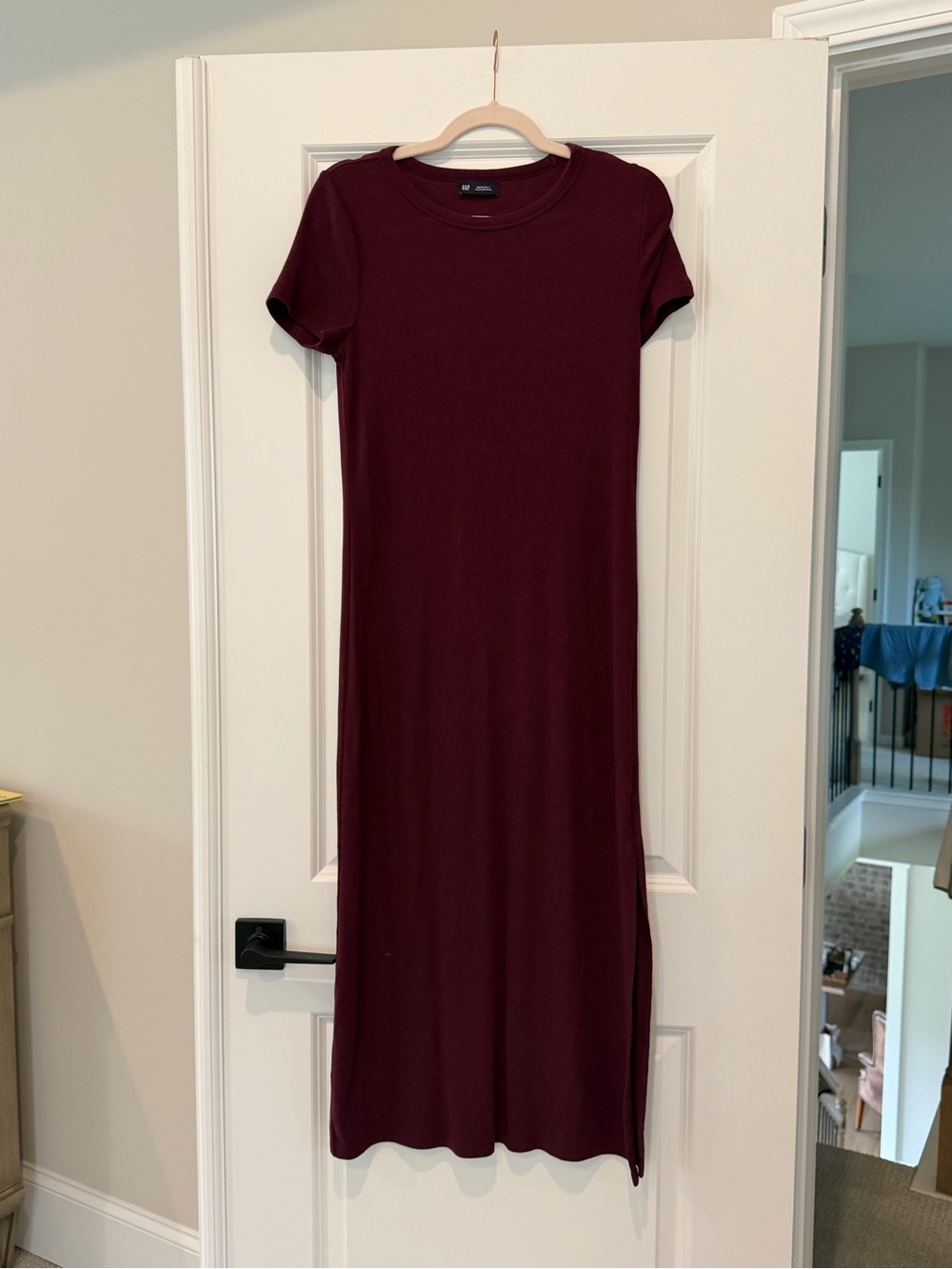 GAP Short-Sleeve Maxi Dress in Burgundy
